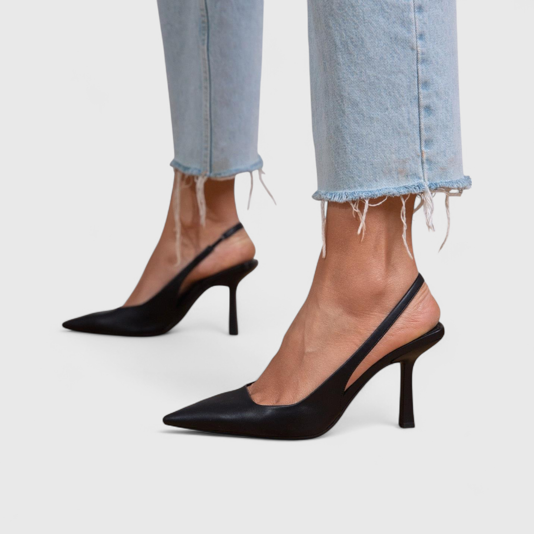 Vrouwelijke orthopedische schoenen