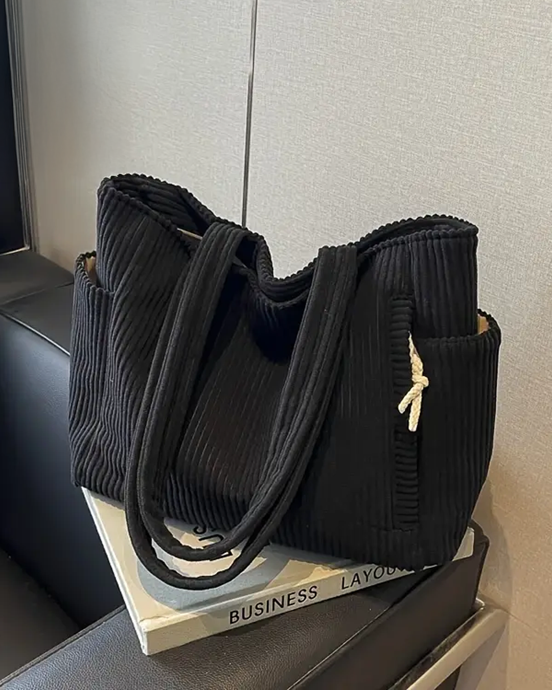 Tilda – Ribbet shopper med snordetaljer