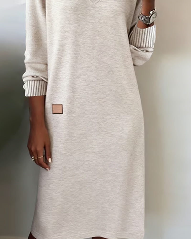 Elegant V-hals sweaterkjole