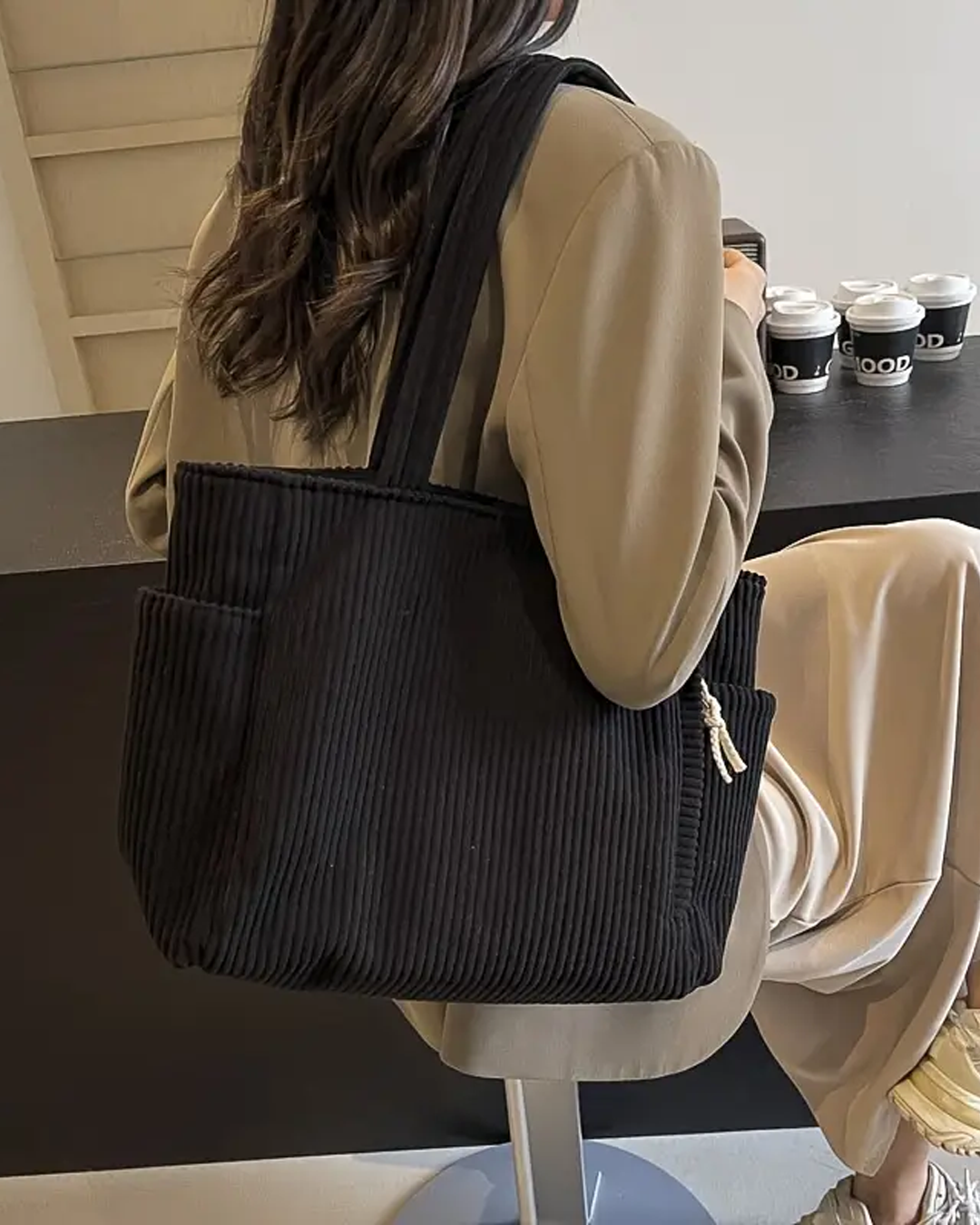 Tilda – Ribbet shopper med snordetaljer