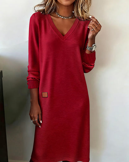 Elegant V-hals sweaterkjole