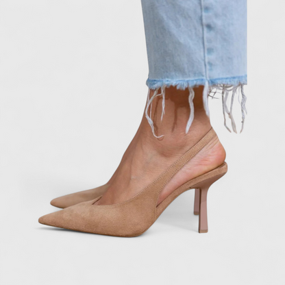 Vrouwelijke orthopedische schoenen